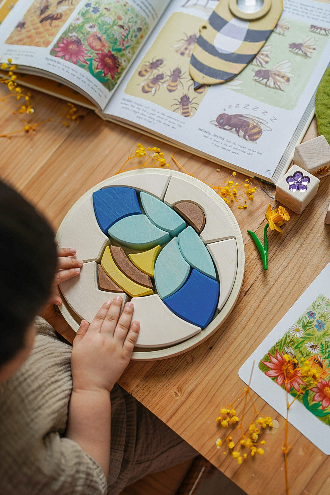Bee Puzzle Block